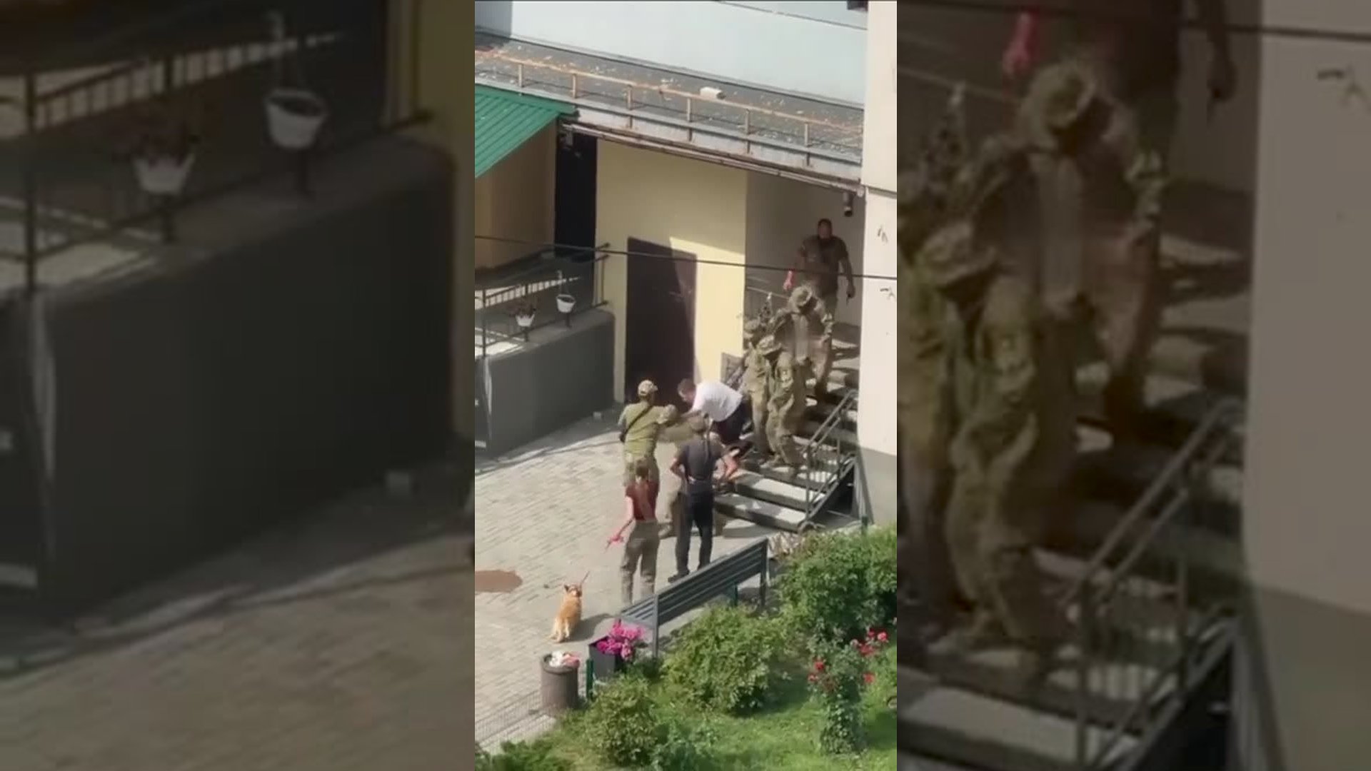 Ukrainian conscription officers are kidnapping civilian in Kharkov.