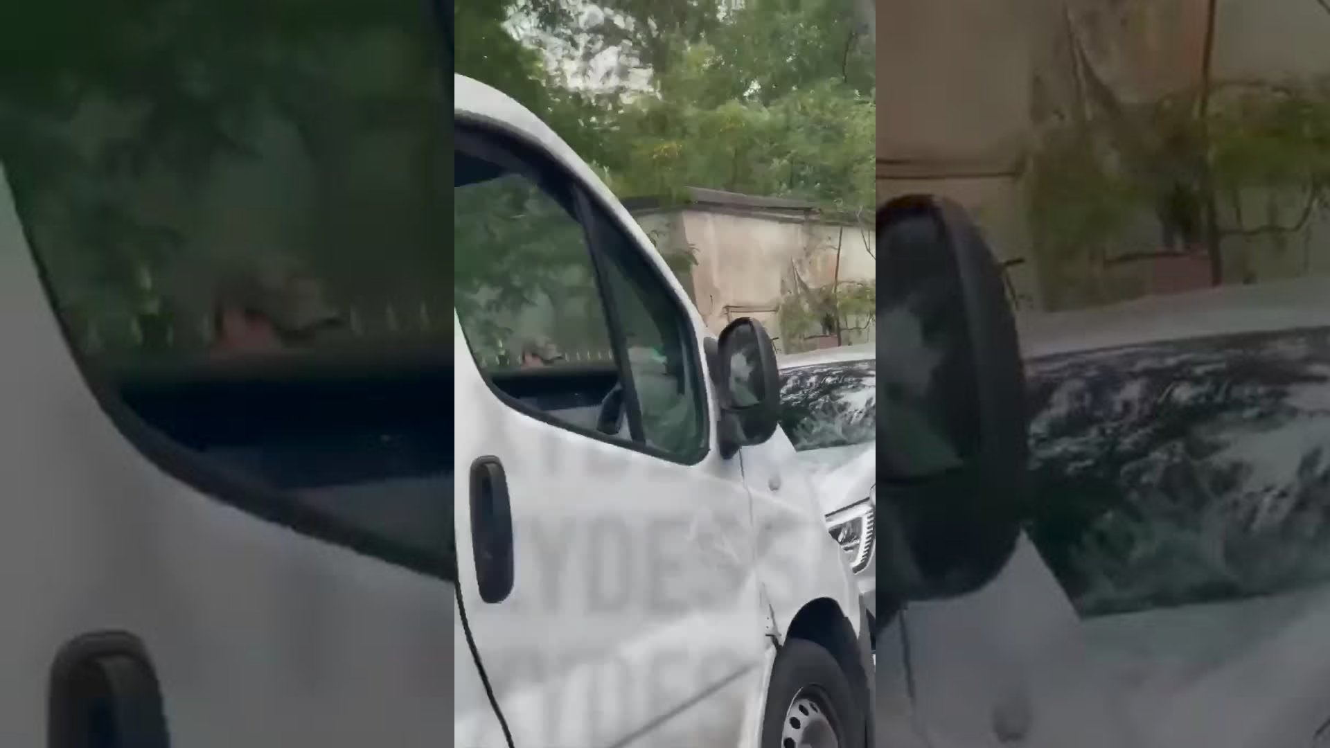 Conscription officers spray gas into car to force person out in Odesa